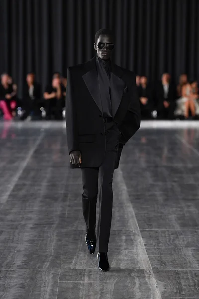 Look 44